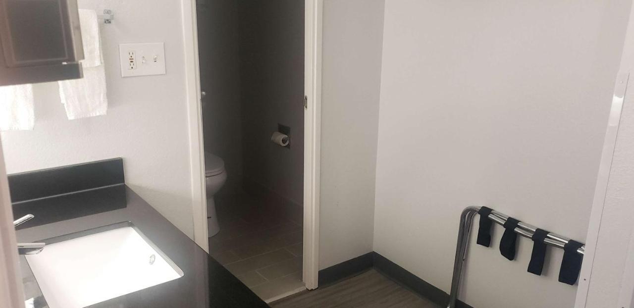 Motel 6 Mobile, Al - Airport Blvd Экстерьер фото