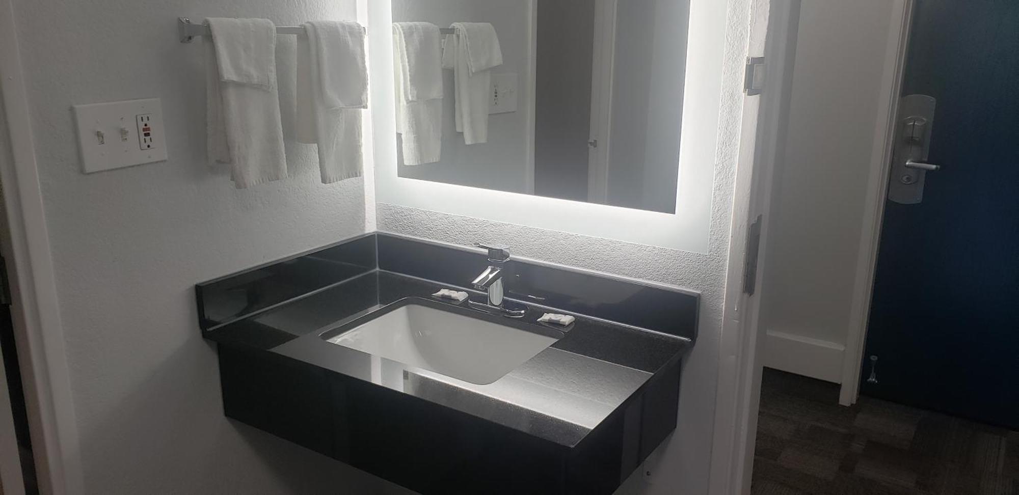 Motel 6 Mobile, Al - Airport Blvd Экстерьер фото